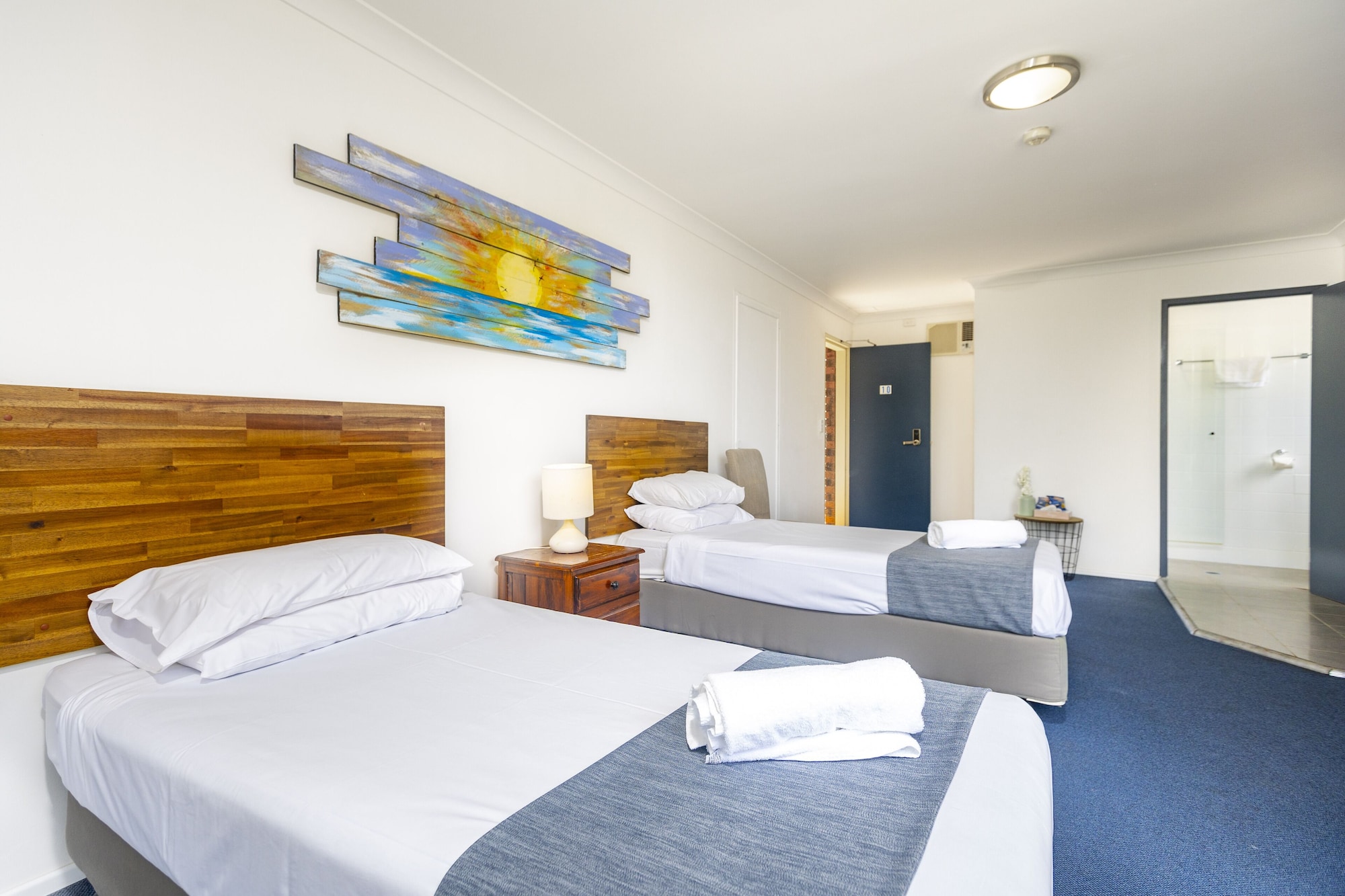 ROOM, TRIPLE