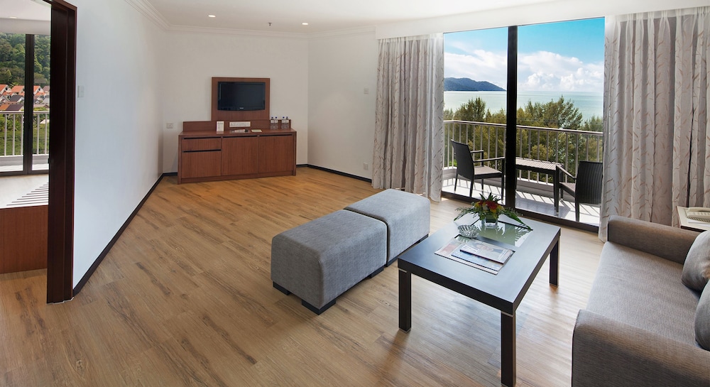 Bayview Beach Resort 50/78