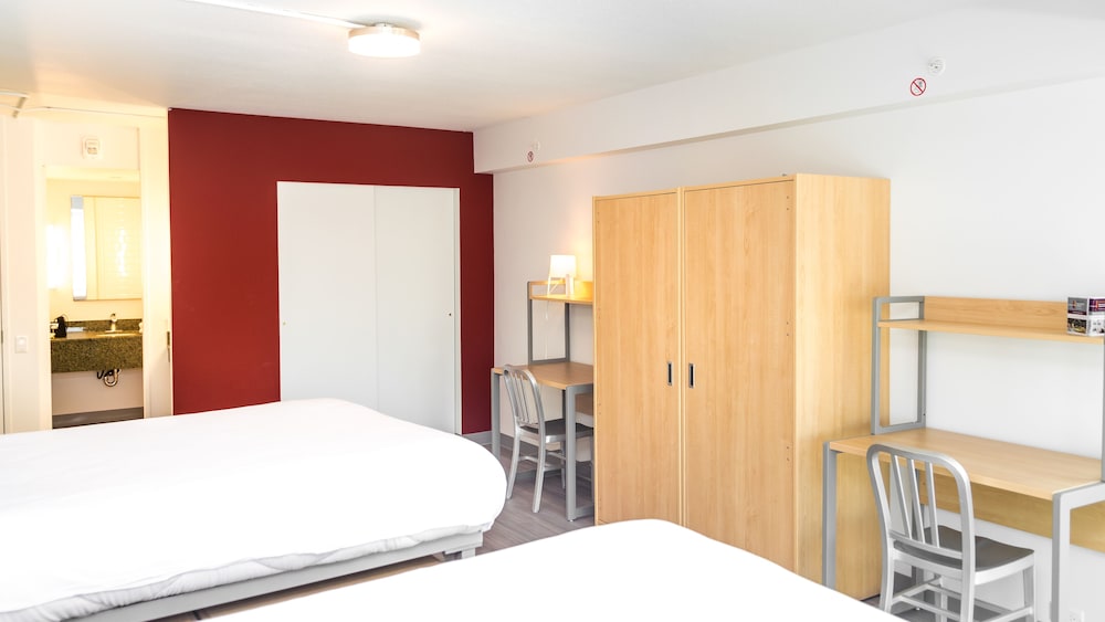 Campus1 Mtl Student Residence Downtown Montreal 4/30