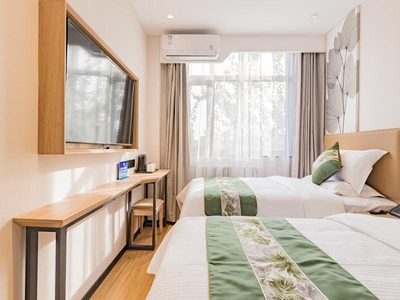Green Tree Inn Beijing Wukesong Subway Station 301 General Hospital of PLA Express Hotel 8/17