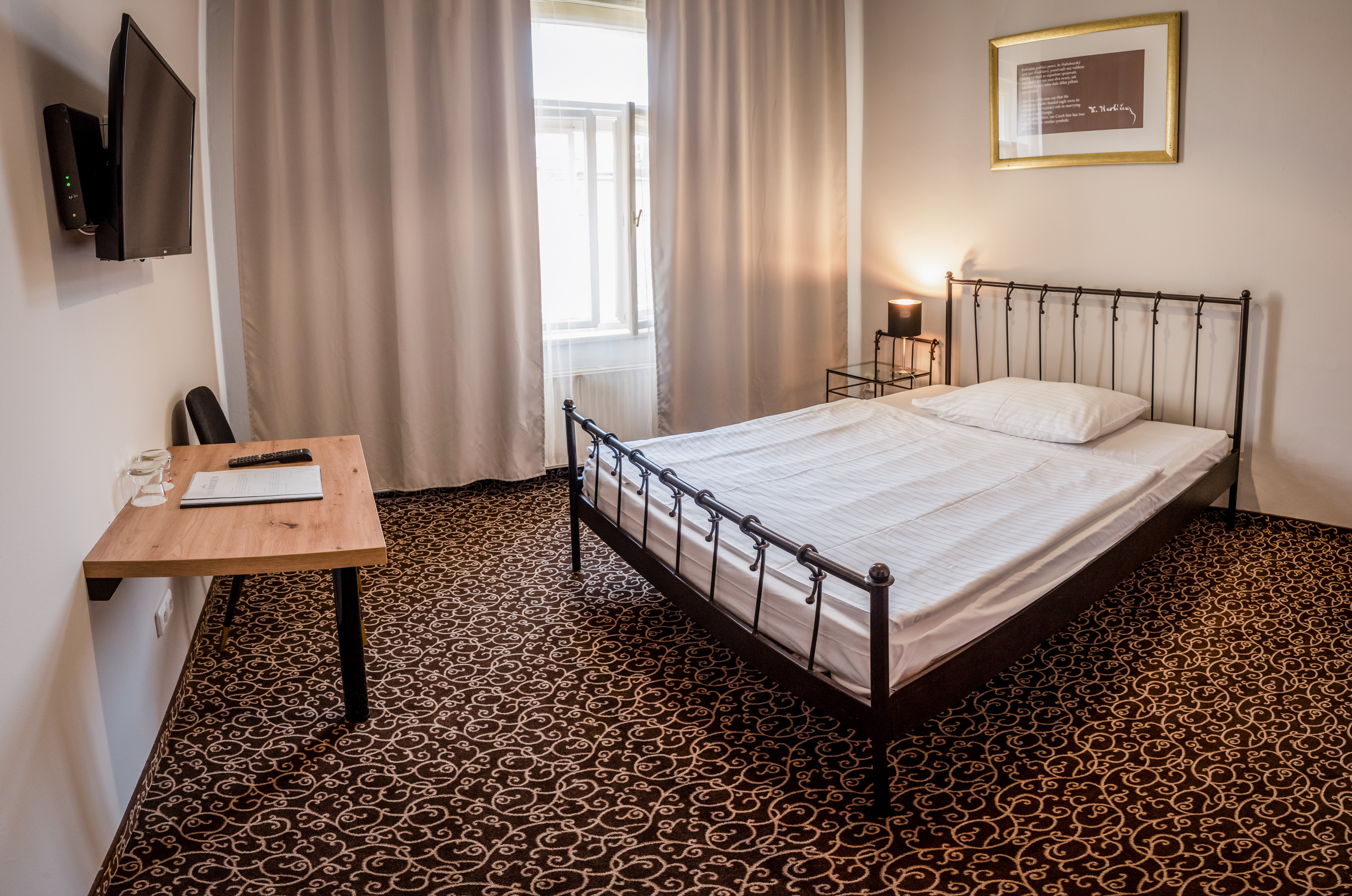 ECONOMY, DOUBLE BED