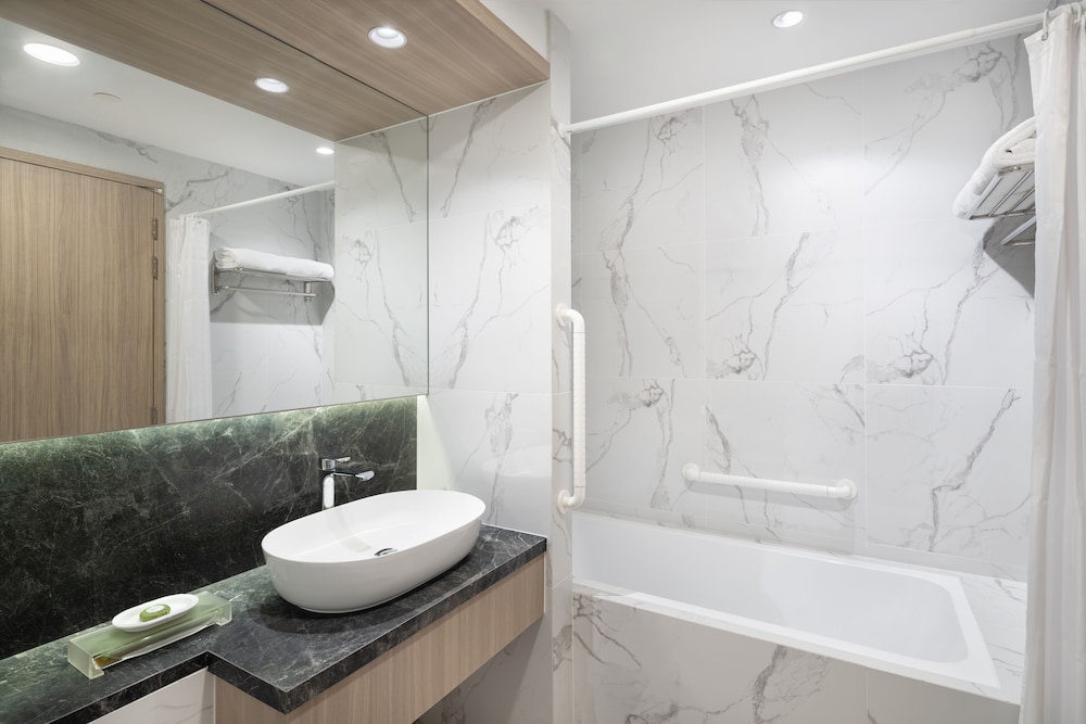 Park Avenue Clemenceau 42/45