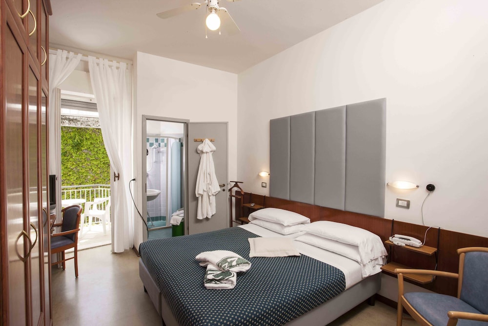 Hotel Giovanna Regina 8/34