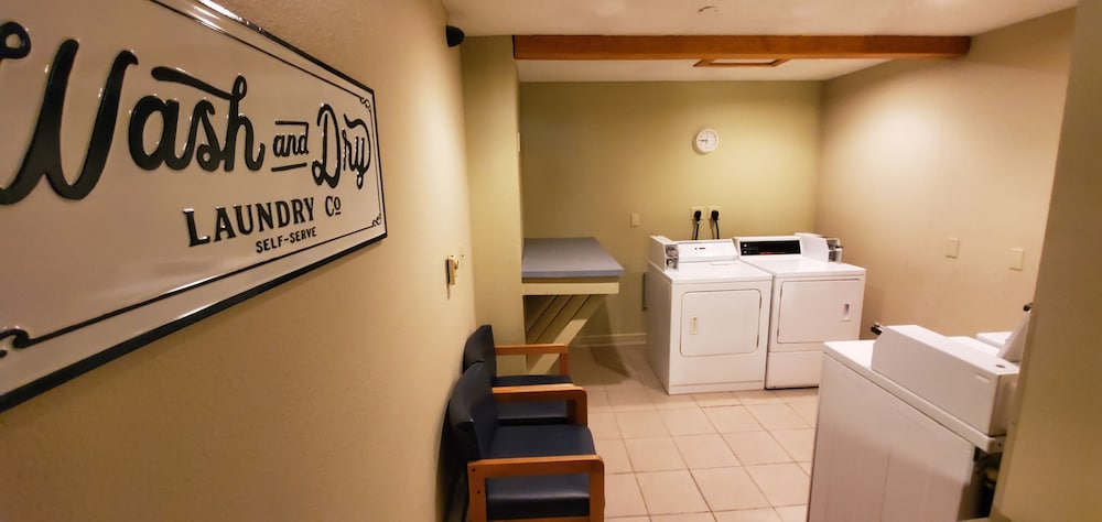 Americas Best Value Inn 21/49