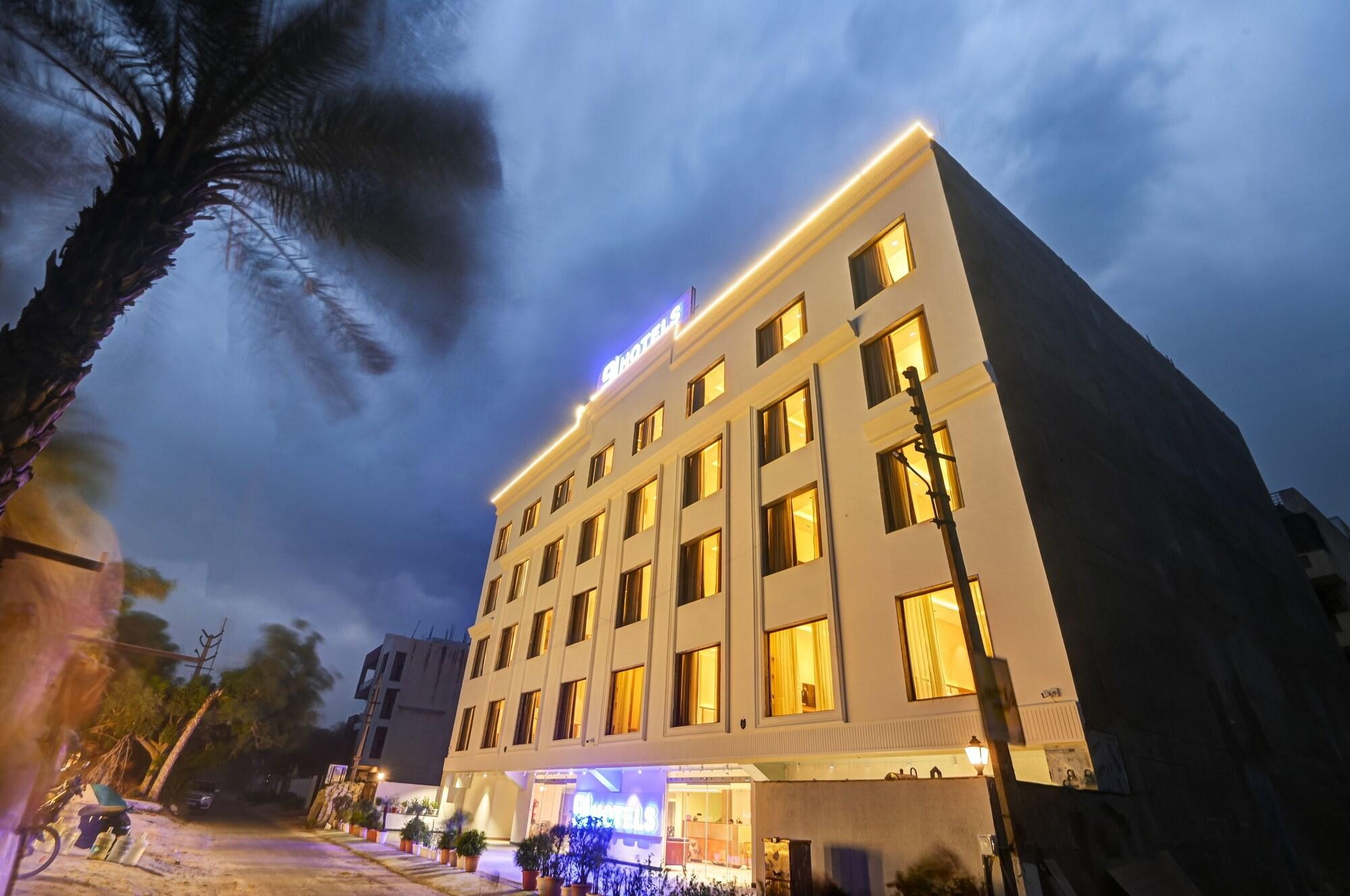 Hotel 91 City Centre Sector 52 2/50