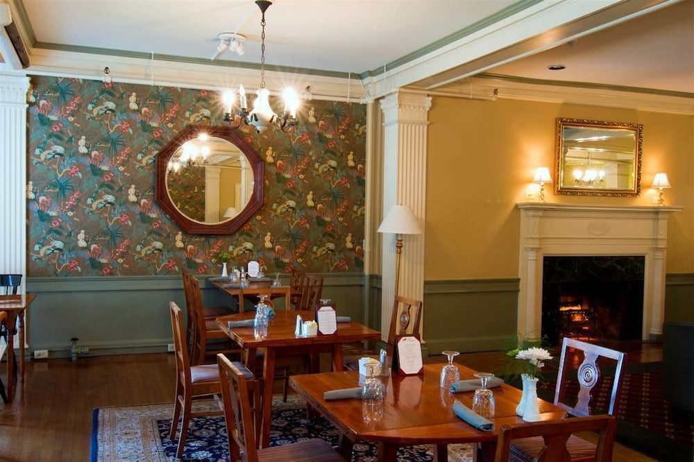 Middlebury Inn 39/68