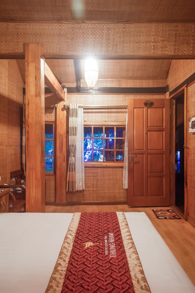 Thung Nham Hotel & Resort 20/50