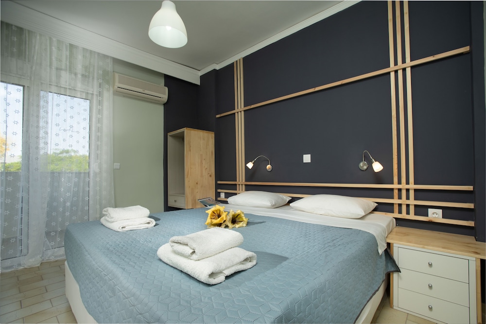 Lefka Hotel Apartments Studios 25/73
