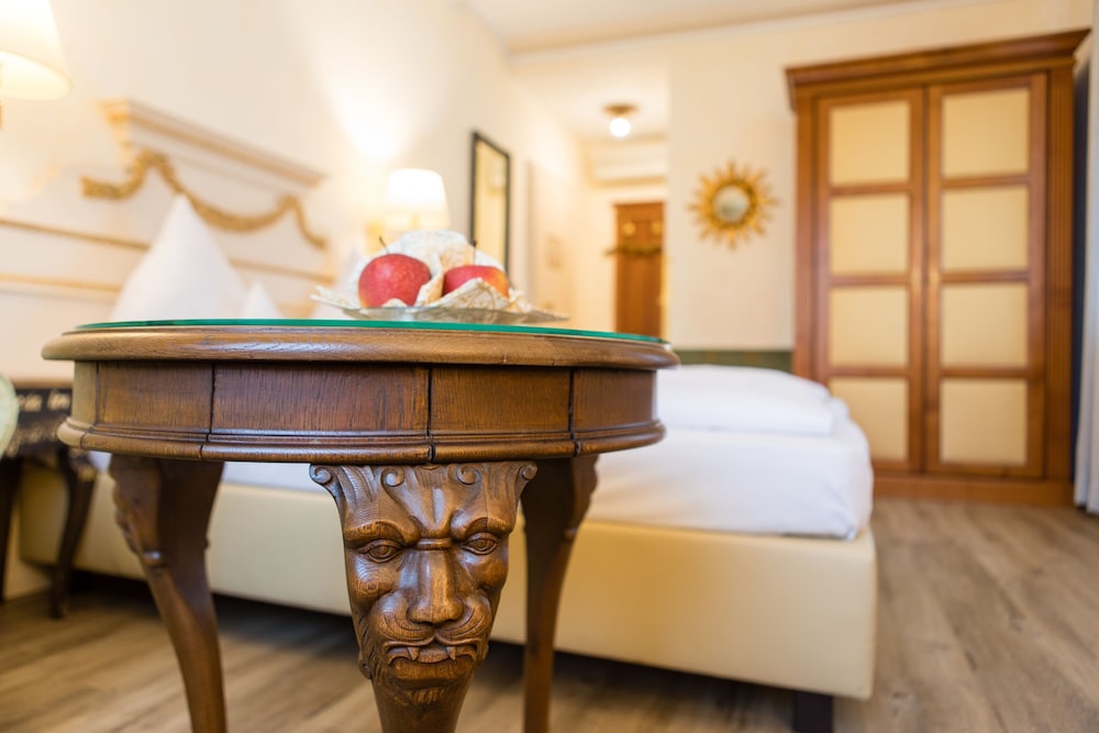 Romantik Hotel Furstenhof 11/50