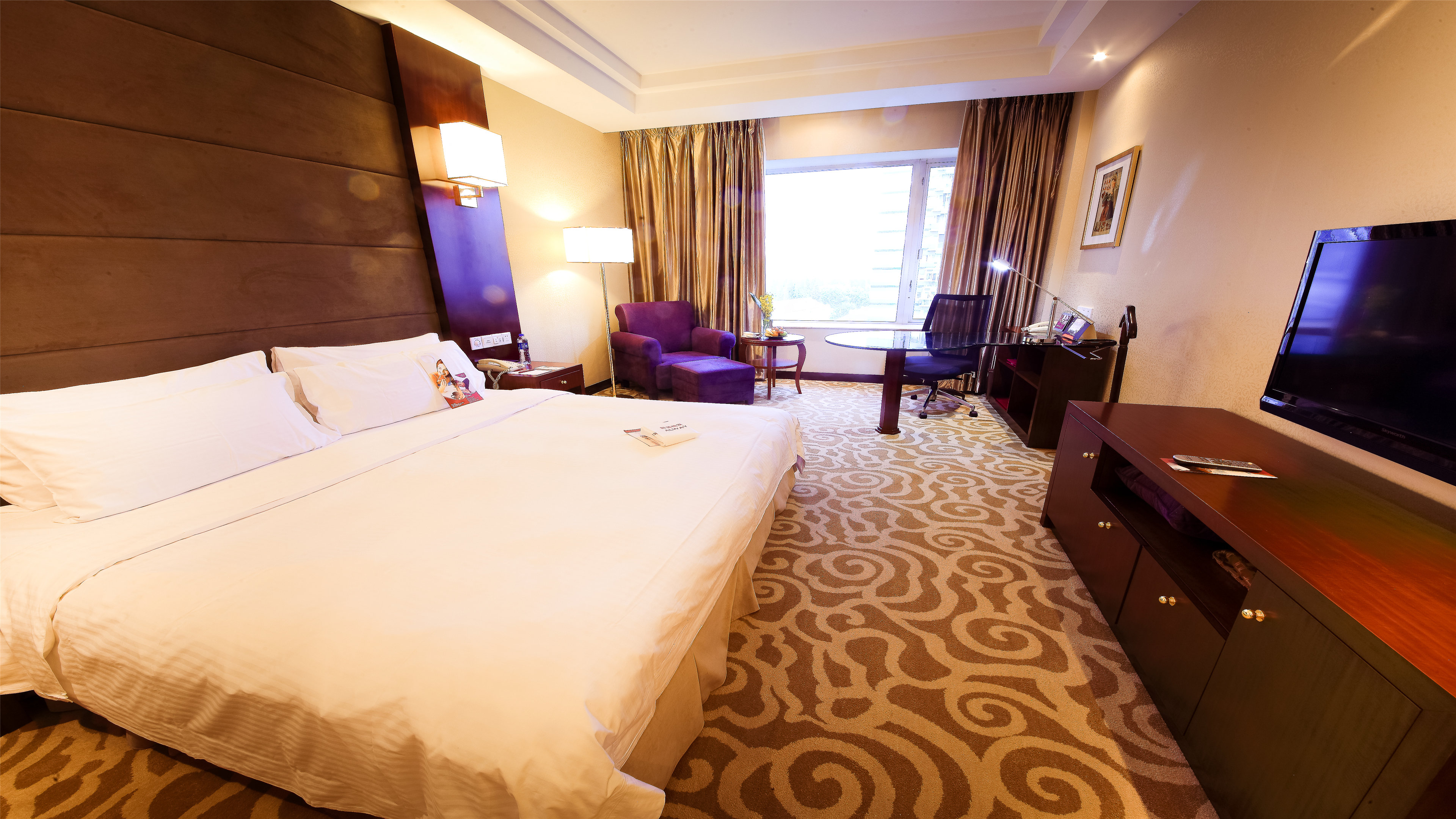 Crowne Plaza Shanghai 23/83
