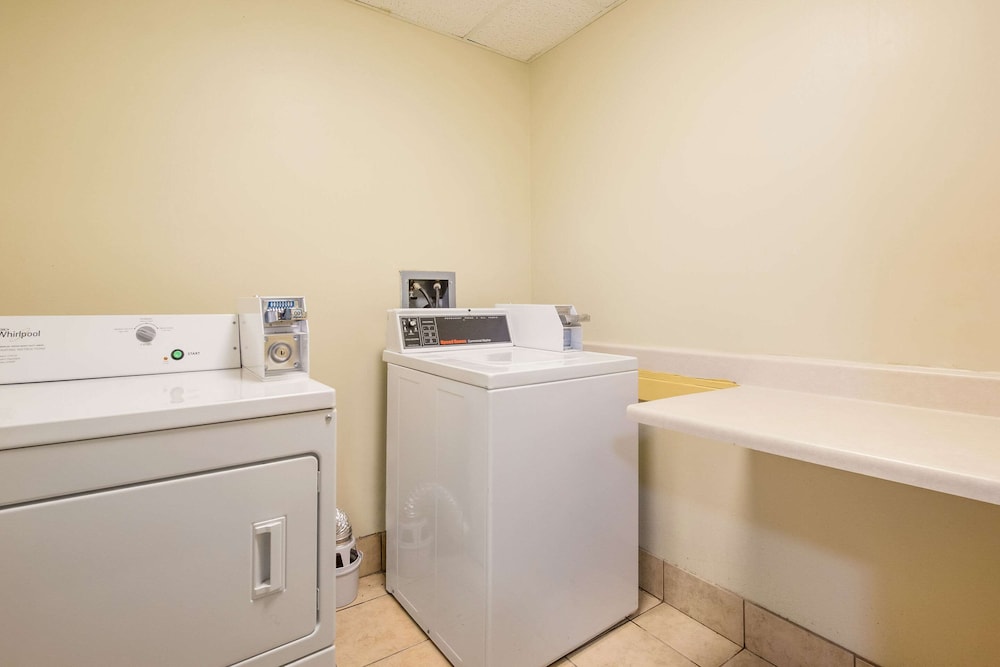 Quality Inn & Suites CVG Airport 15/30