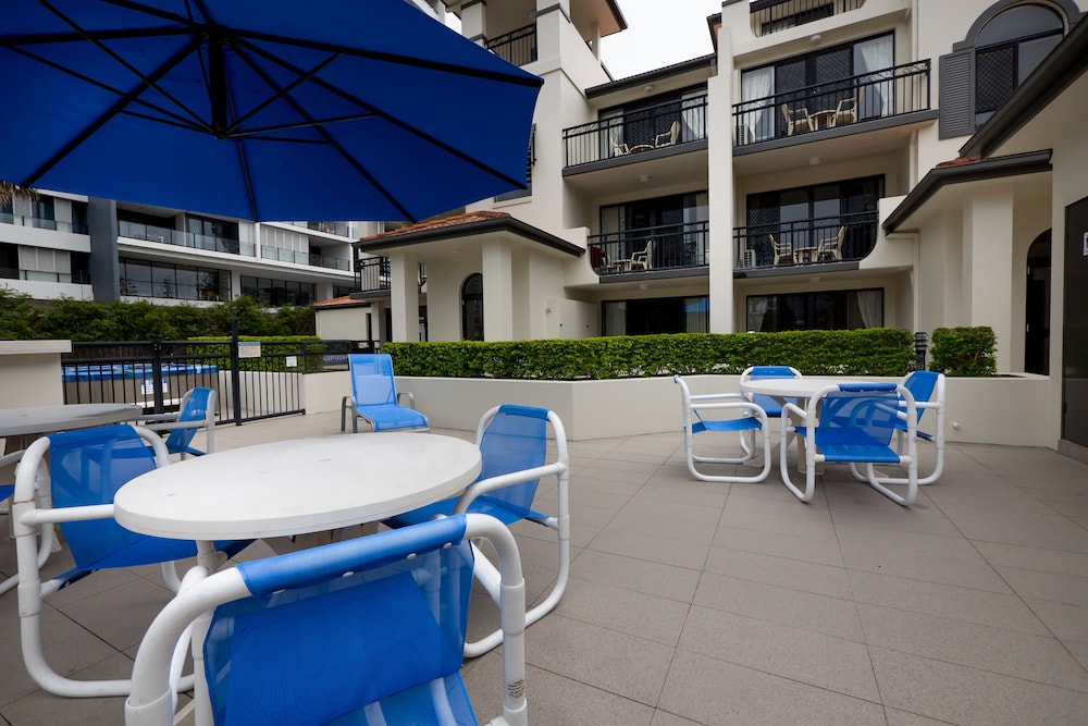 Island Beach Resort 70/73
