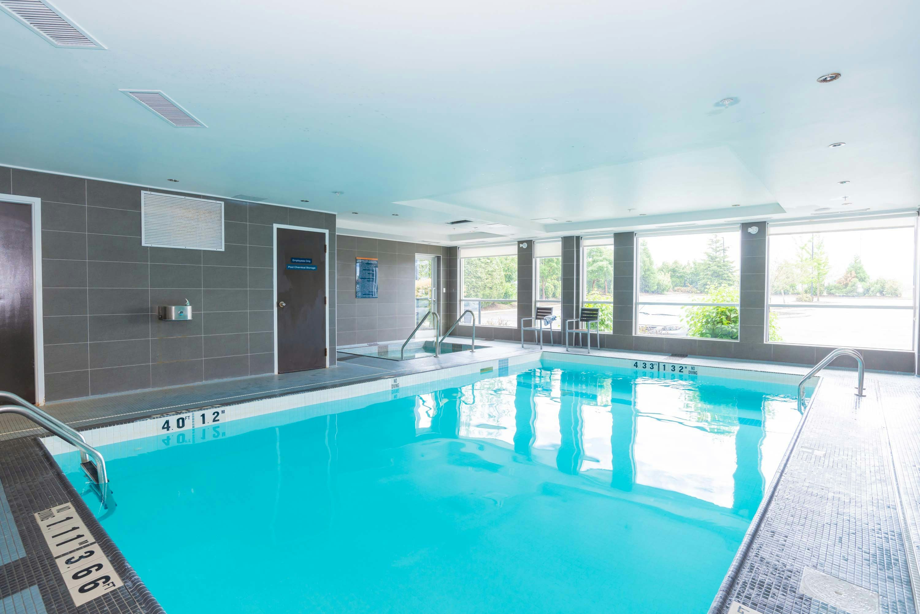 Sandman Hotel Abbotsford Airport 18/33