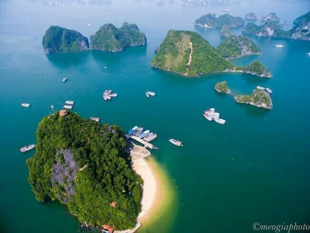 Aroma Ha Long Hostel 39/50