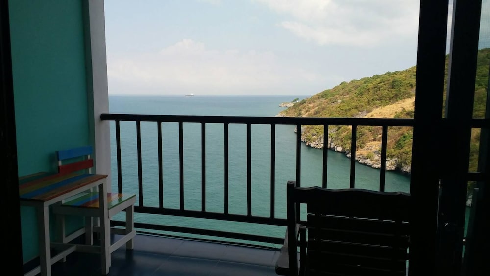Ocean View Resort - Koh Sichang 4/50