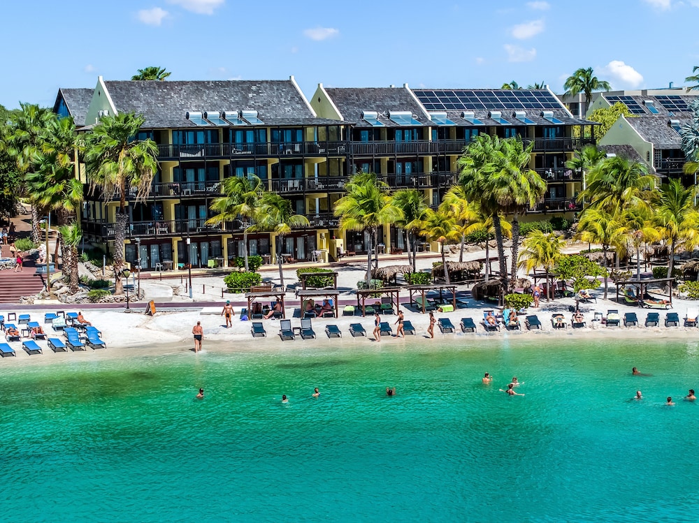Lions Dive Beach Resort Curacao 68/72