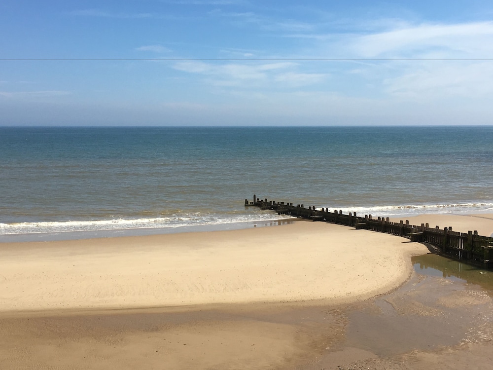 The Leas Beach Park 31/50