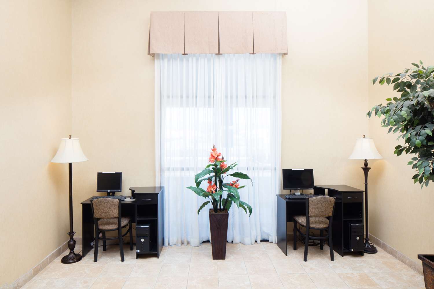 Studio6 Suites Perris, CA 27/32