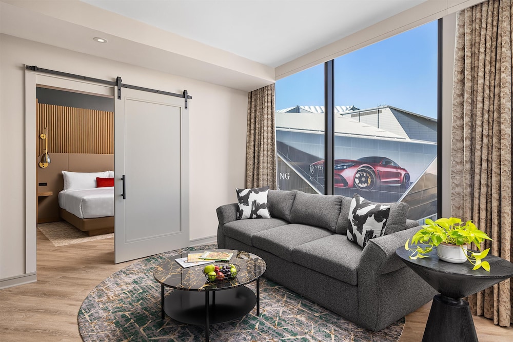 Hotel Phoenix Centennial Yards 27/45