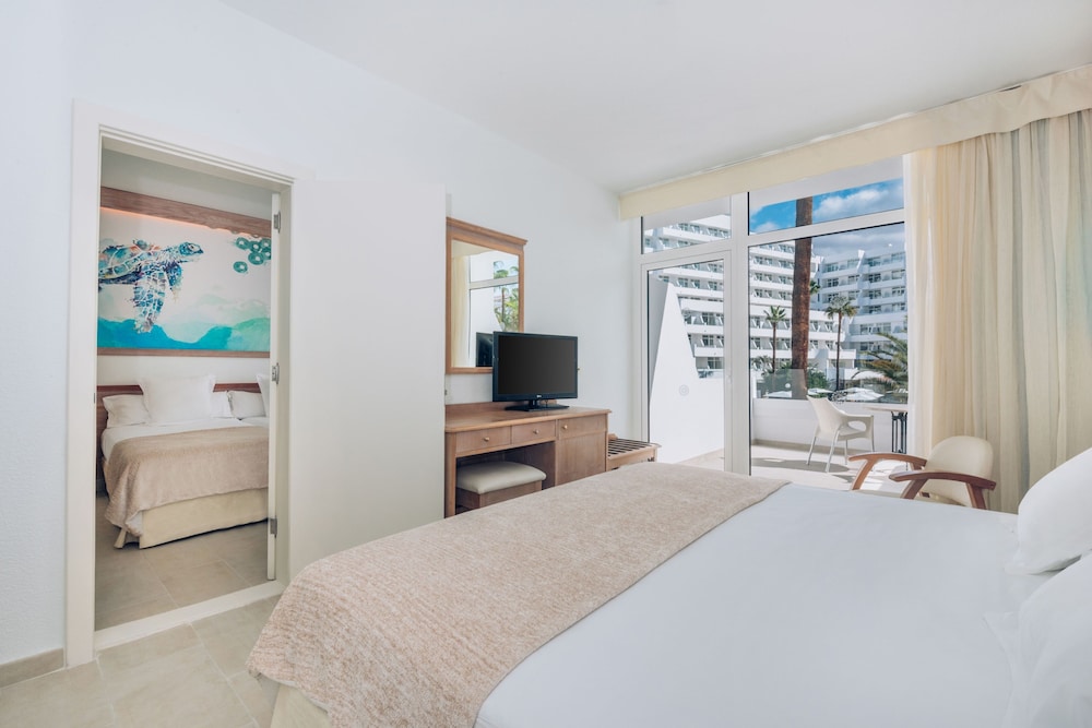 Iberostar Waves Las Dalias 9/50