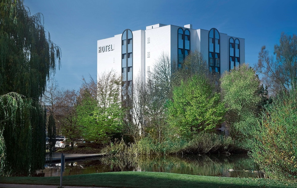 Atrium im Park Hotel Regensburg 45/50