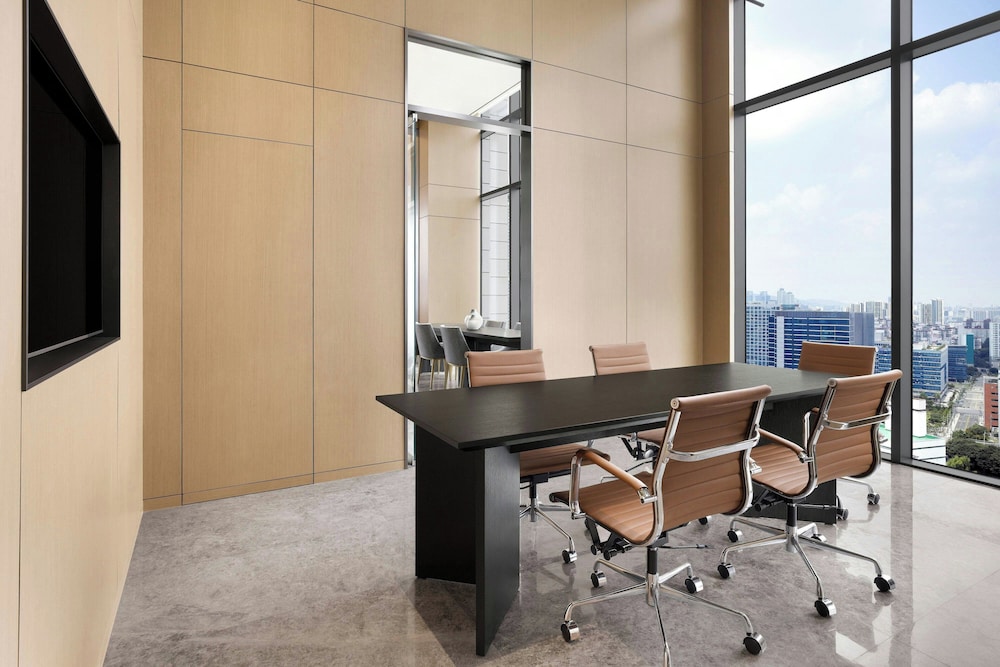AC Hotel Seoul Geumjeong 42/48