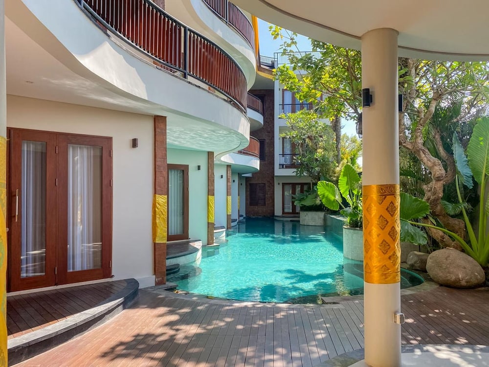 D Djabu Hotel Seminyak 44/50