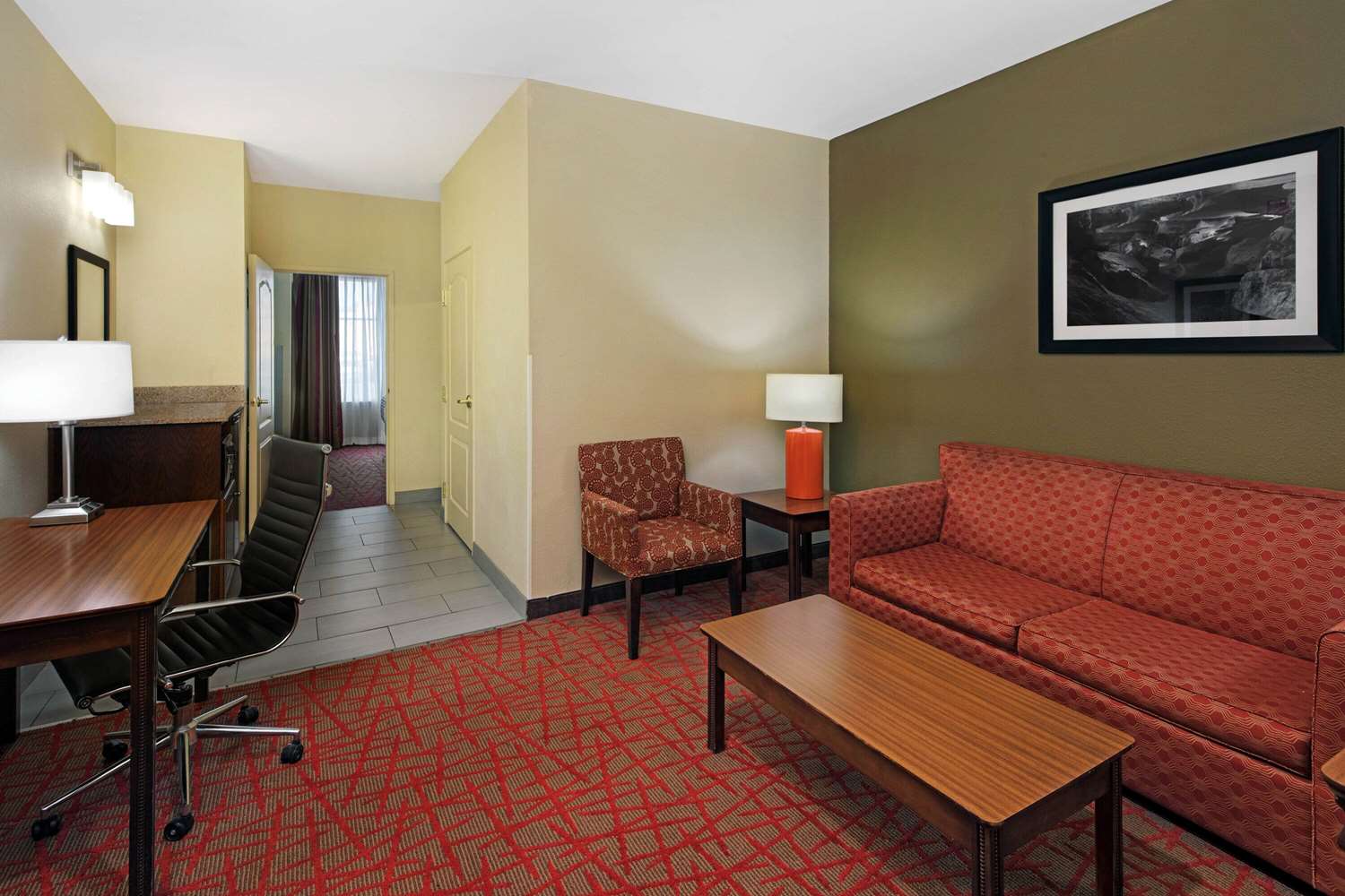 La Quinta Inn Suites By Wyndham Oxford Anniston 12/14