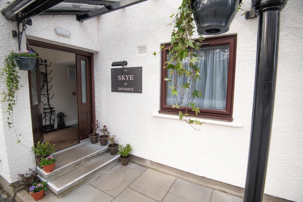 The Skye Inn 3/36