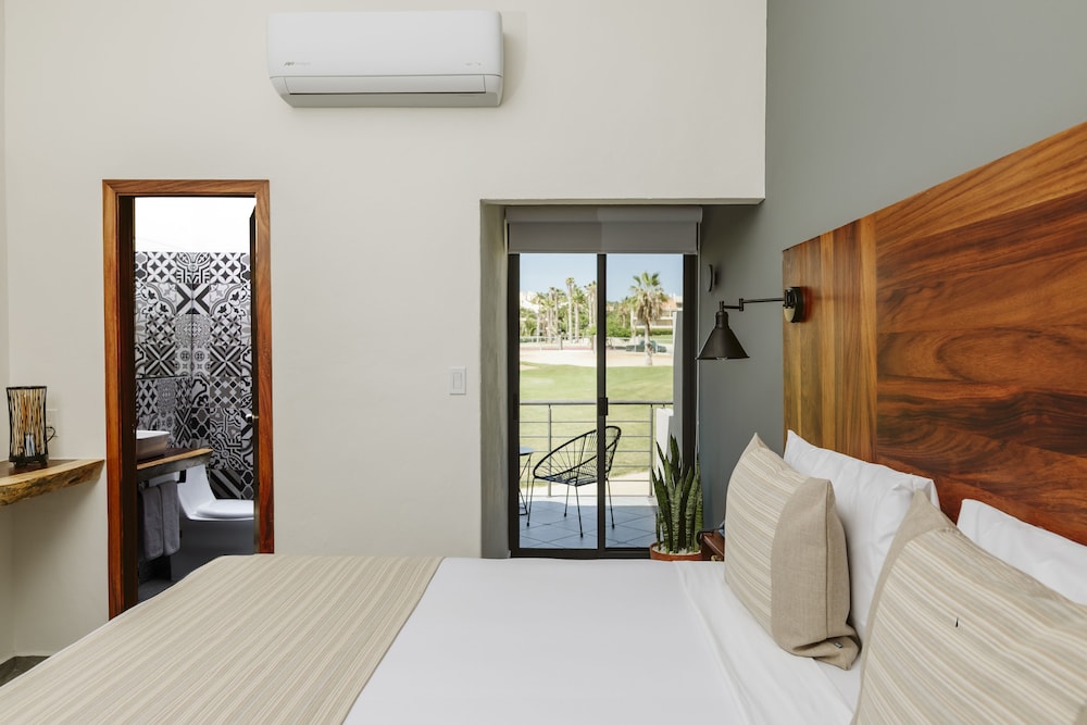 SUPERIOR, DOUBLE BED