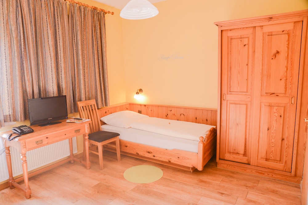 Rothenburger Hof Hotel 19/33