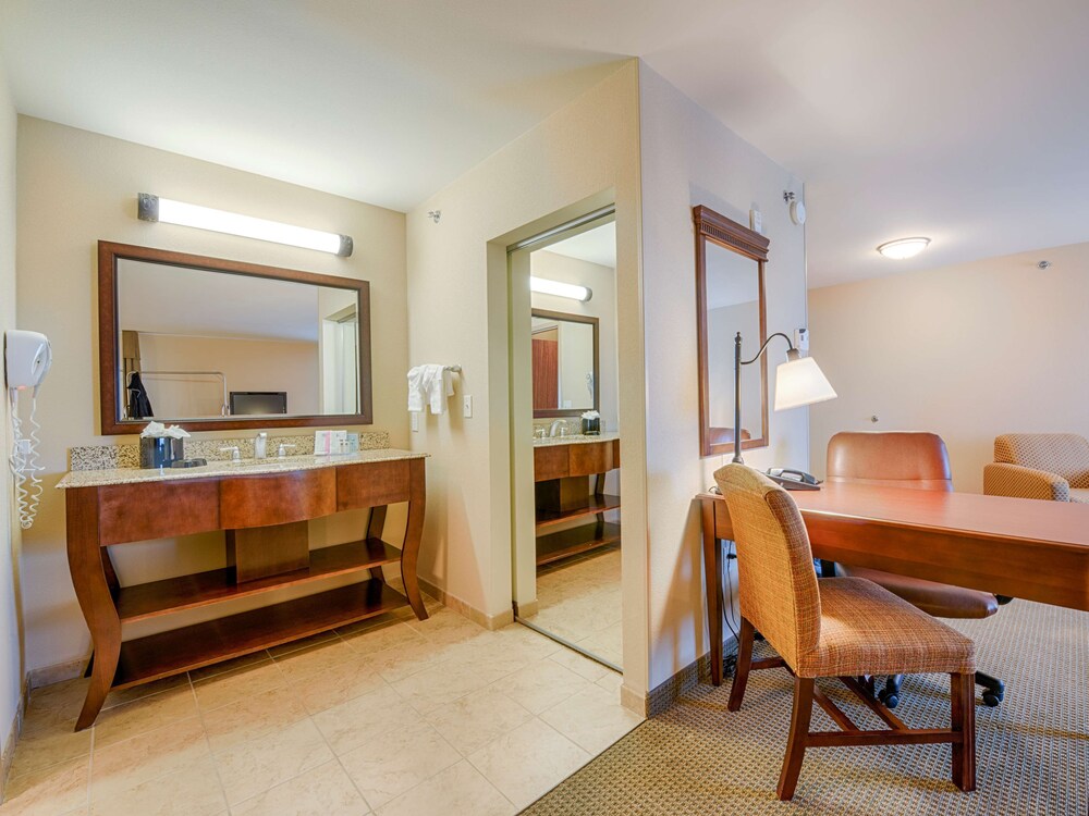 Hampton Inn & Suites Pinedale 7/42