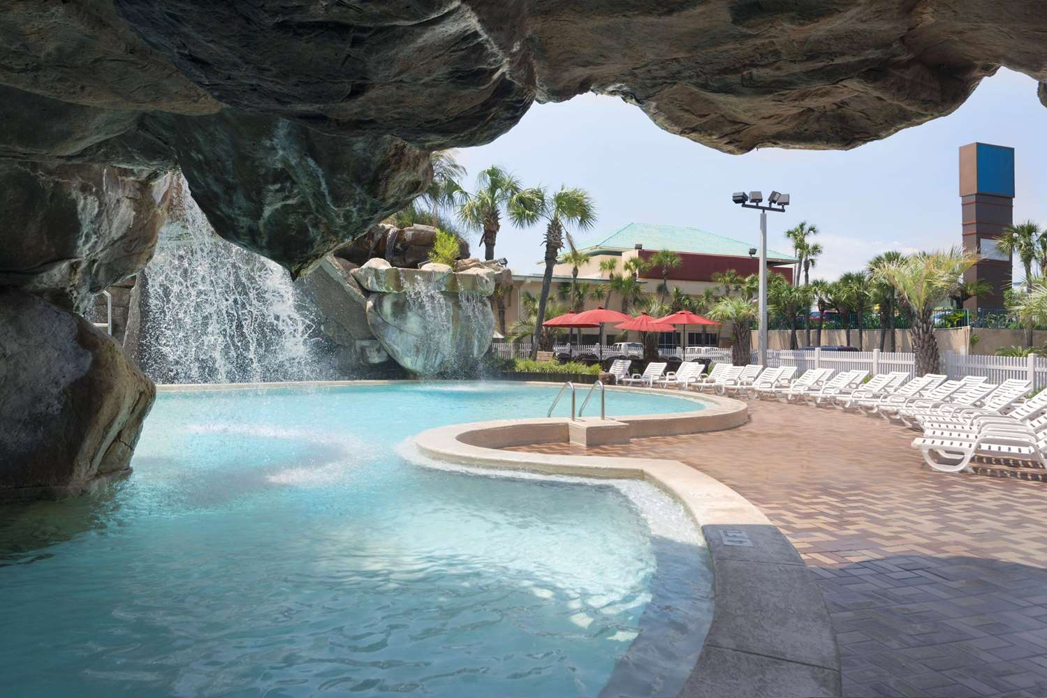 Days Inn By Wyndham Panama City Beach/Ocean Front 46/53
