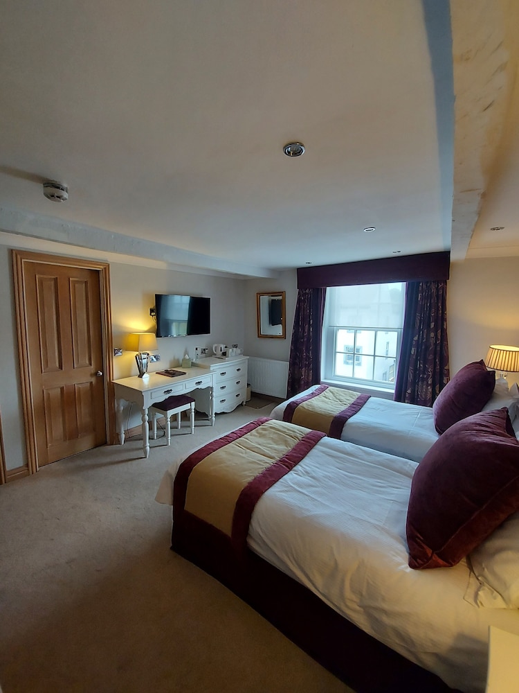 Castle View Guest House 2/22