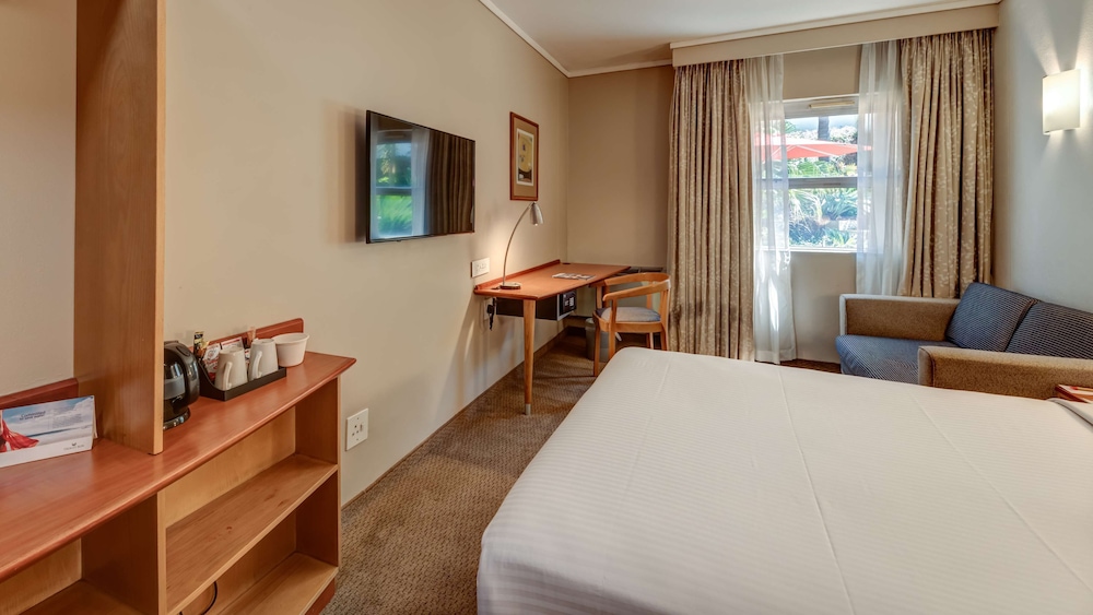 Stayeasy Pretoria 8/45