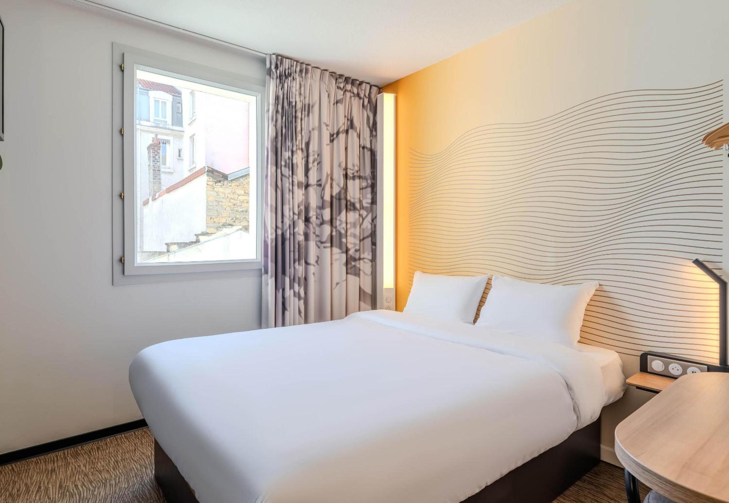 Room, Queen Bed