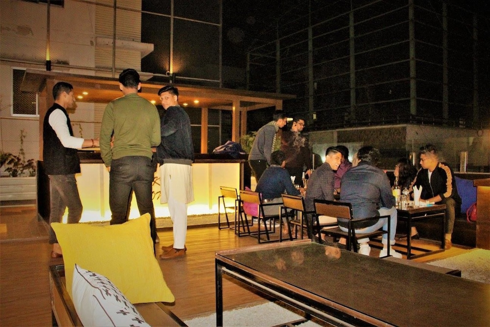 Hotel Anchorage- The Residence 57/63