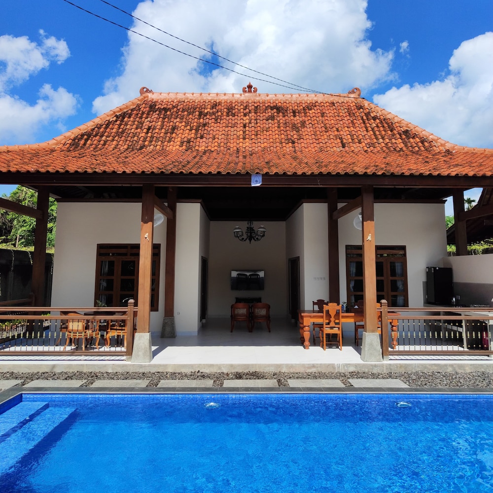 Bali Royal Heritage Villa photo4