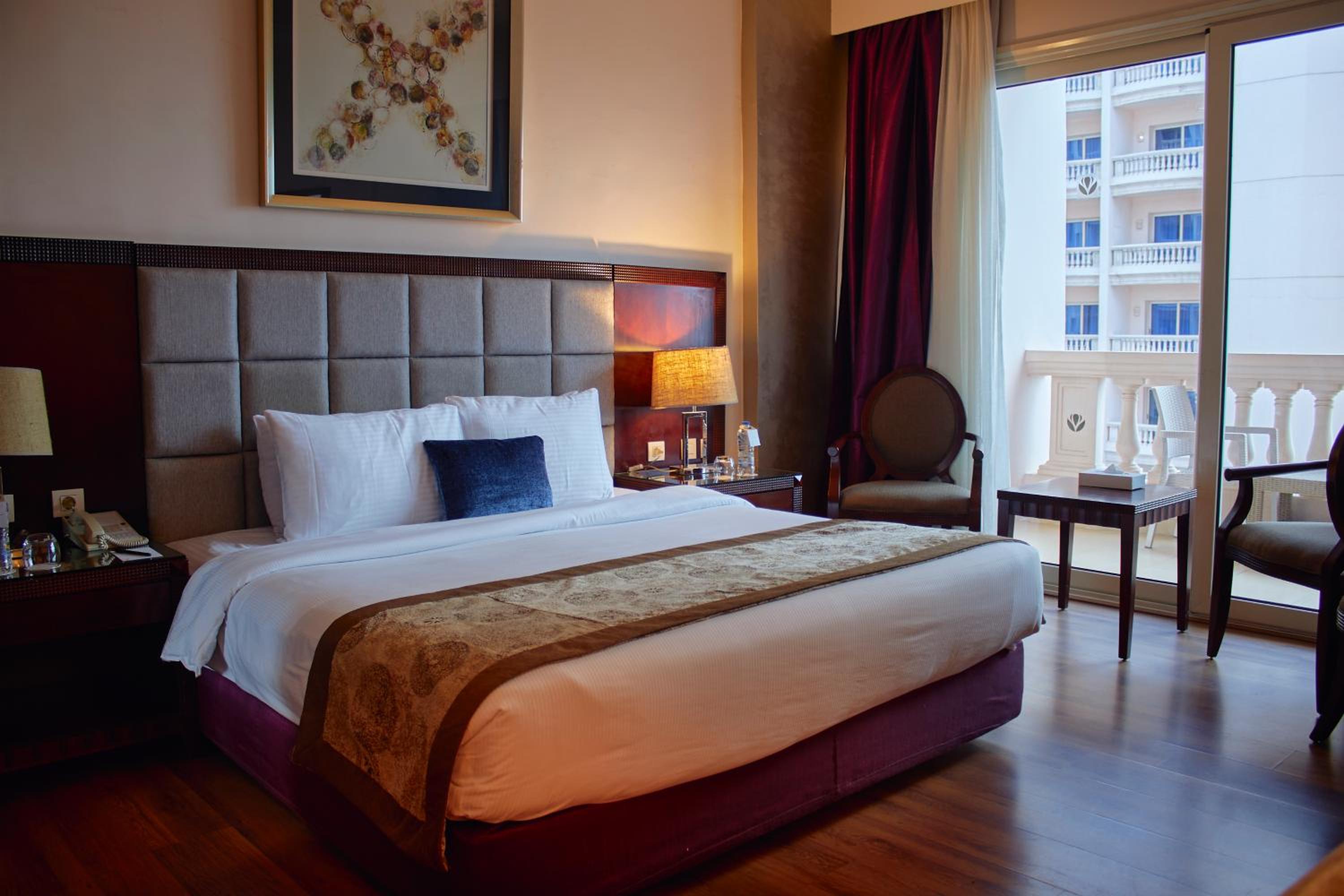 1 Bedroom, Suite, Pool and Sea View