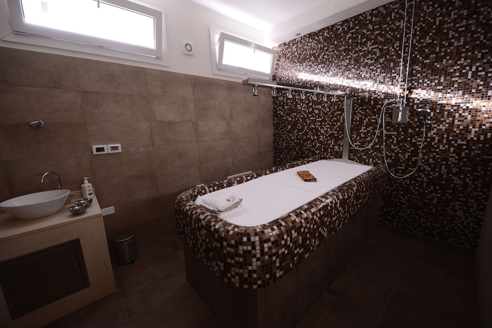 SHS SICILIA HOTEL SPA 54/55