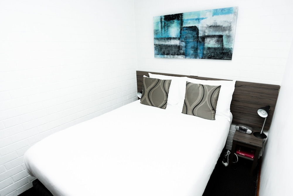 Bay Hotel Apartments 9/48