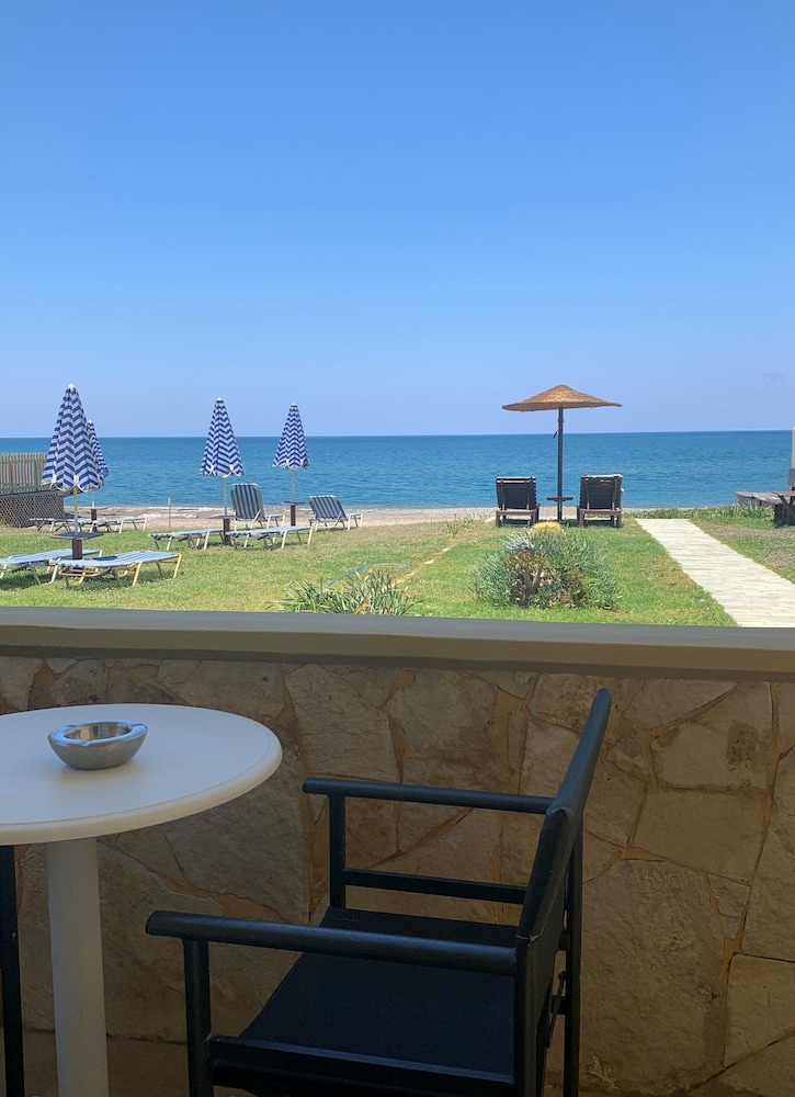 Ermis Suites 3/51