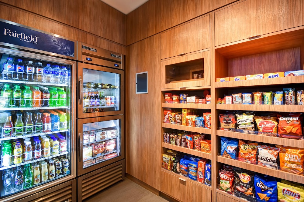 Fairfield Inn & Suites By Marriott Plymouth 51/54