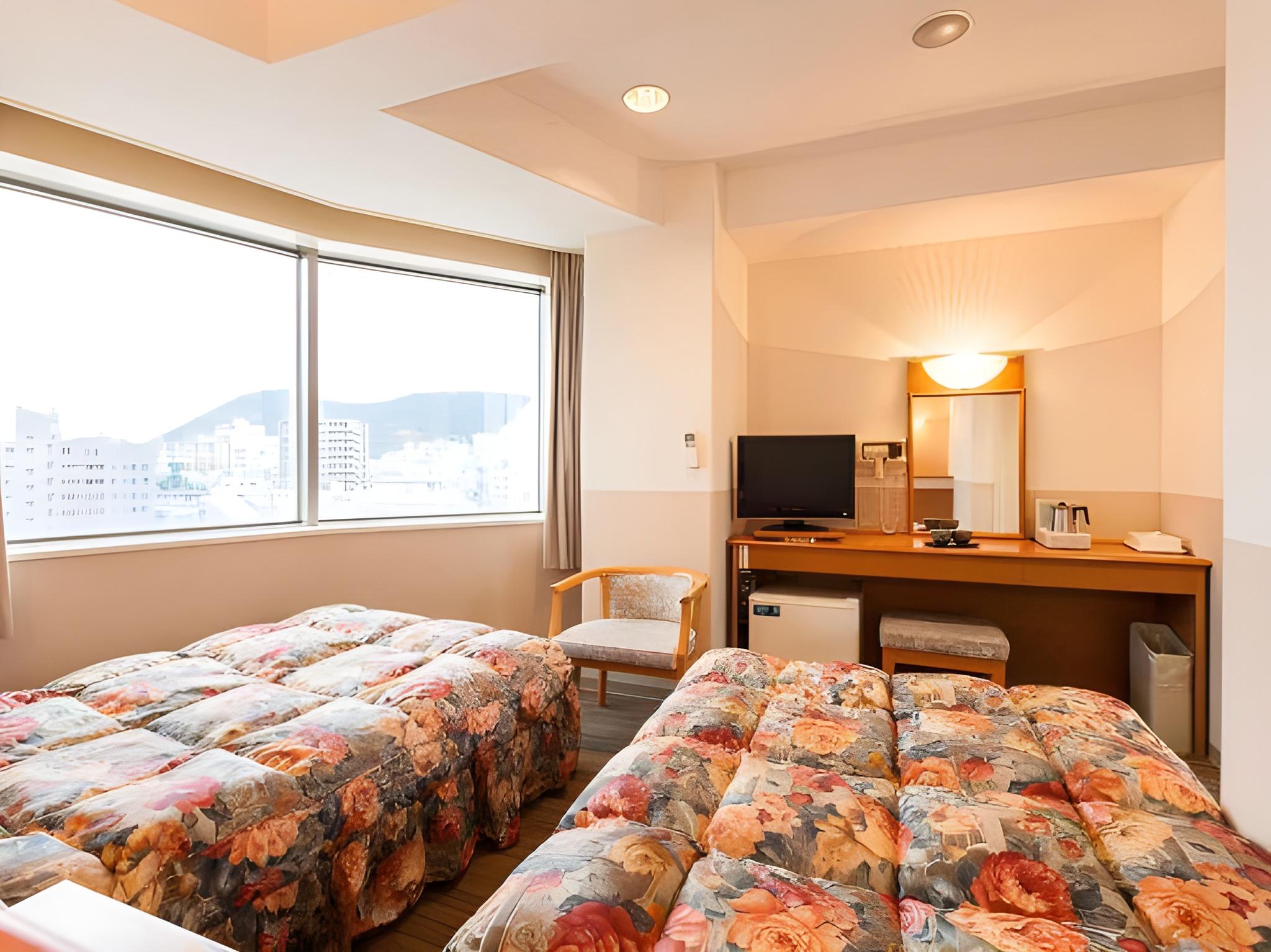 Hotel No 1 Takamatsu 10/20