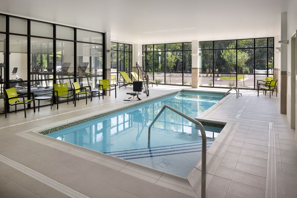SpringHill Suites by Marriott Bowling Green 10/21