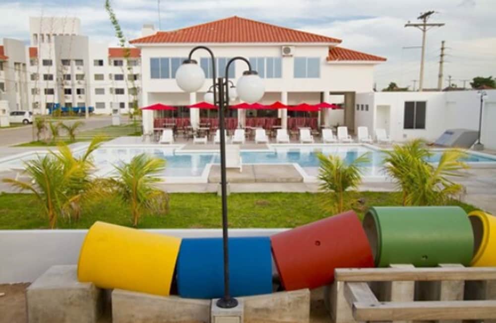 Terranova Suites 40/44
