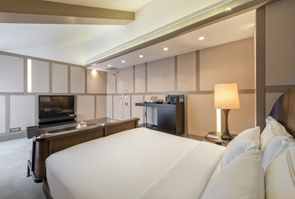 Terrace Deluxe Suite-