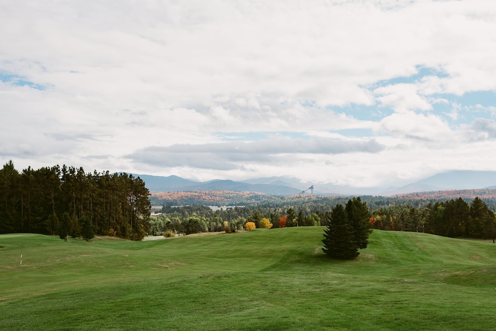 Crowne Plaza Lake Placid 64/67