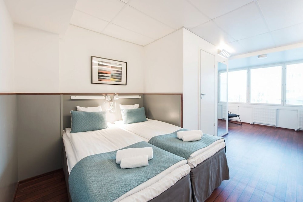 STANDARD, TWIN BEDS