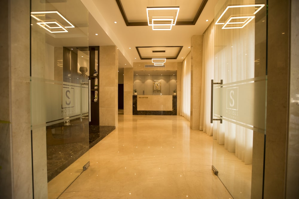 S Hotels 10/50